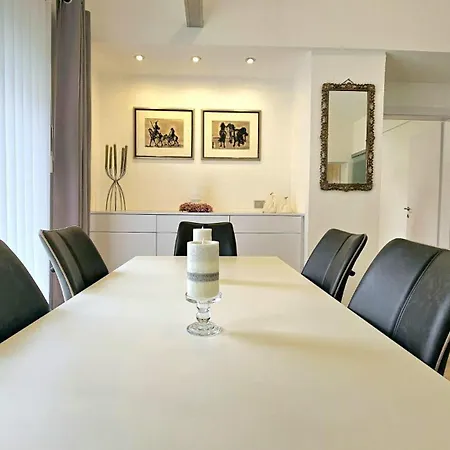 Crogo The Paula * Innsbruck